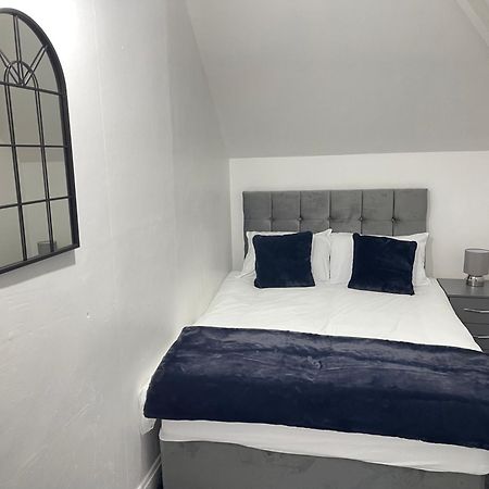 Hometel Digs Hidden Gem Large Comfy Home Can Sleep 15 Braunstone Town Екстер'єр фото